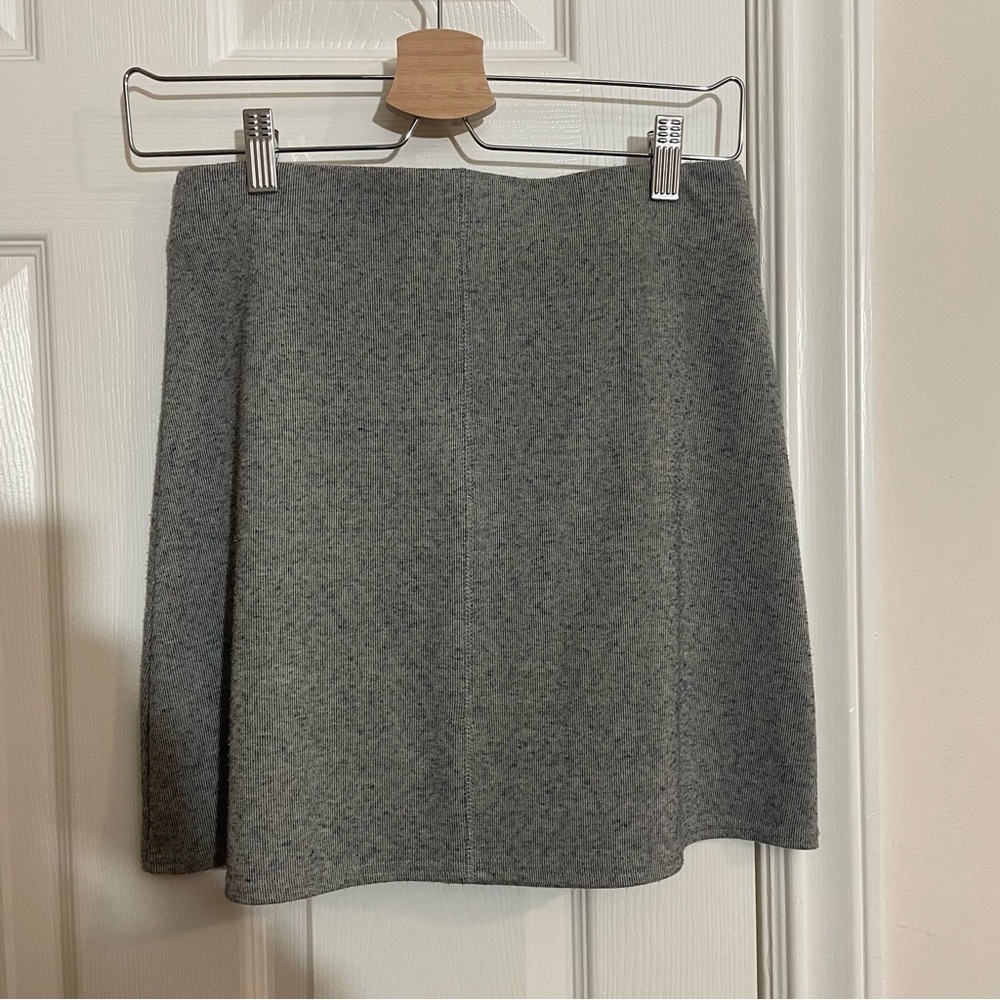 Aritzia mini skirt